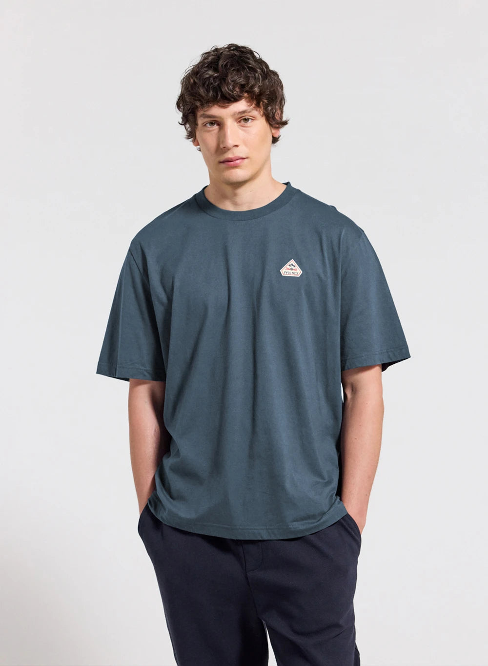 XS